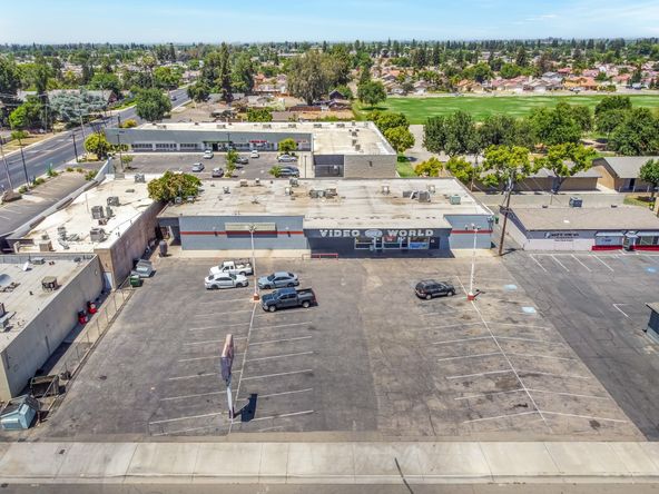 Highly Established Turn Key Pizza Planet-Video World in Selma, CA: 1900 Floral Ave, Selma, CA 93662
